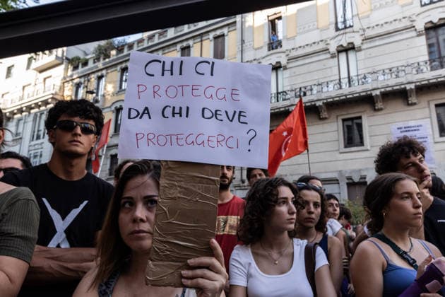 July 21, 2026, Milan, Mi, Italy: A protest was organized following the death of Abderrahim Fakir, a 42-year-old entrepreneur of Moroccan origin who died on Sunday while being pinned face-down on the ground by police officers. The demonstration in memory of Fakir, held in front of the prefecture, drew hundreds of people. Milan Italy - ZUMAc276 20260721_zip_c276_011 Copyright: xAndreaxCarrubbax