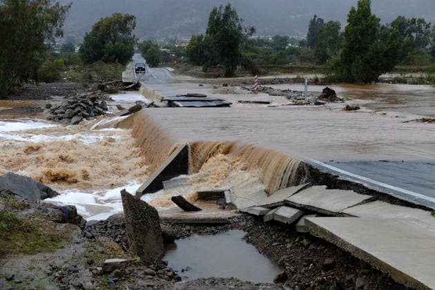 La Ligua, July 21, 2026: A flood of the La Ligua River has caused damage to one of the roads connecting the municipality of La Ligua with the town of Valle Hermoso, as a result of the frontal systems affecting the north-central region of the country. Raúl Zamora Aton, Chile, La Ligua, Chile Aton 1174371  Copyright: RAULxZAMORA ATONxCHILE