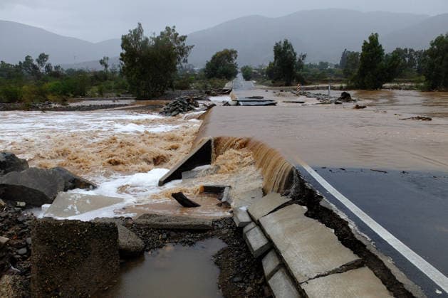 La Ligua, July 21, 2026: The flooding of the La Ligua River has caused damage to one of the roads connecting the municipality of La Ligua with the town of Valle Hermoso, as a result of the weather systems affecting the north-central region of the country. Raúl Zamora Aton, Chile, La Ligua, Chile Aton 1174372  Copyright: RAULxZAMORA ATONxCHILE