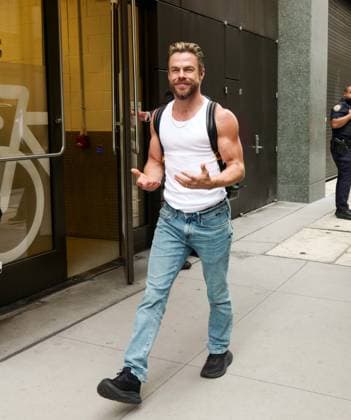 New York, NY, July 21: Dancing with the Stars judge Derek Hough arrives for GMA3 on July 21, 2026. Credit: AdMedia USA  - ZUMAa123 20260721_zaa_a123_001 Copyright: xCamaraxPorterx