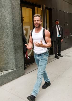 New York, NY, July 21: Dancing with the Stars judge Derek Hough arrives for GMA3 on July 21, 2026. Credit: AdMedia USA  - ZUMAa123 20260721_zaa_a123_005 Copyright: xCamaraxPorterx