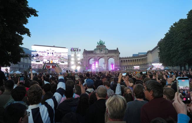 (260721) -- BRUSSELS, July 21, 2026 -- People gather at the Cinquantenaire Park to celebrate the Belgian National Day in Brussels, Belgium, on July 21, 2026. ) BELGIUM-BRUSSELS-NATIONAL DAY-CELEBRATIONS WengxXinyang 