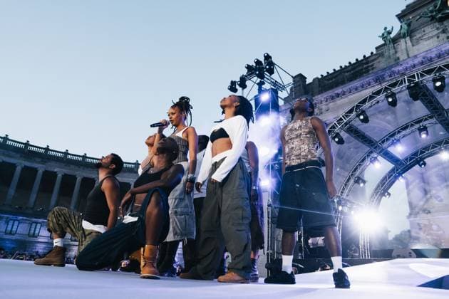 Camille Yembe pictured during a concert and show with fireworks, laser and drones, at the end of the celebrations on the Belgian National Day, Tuesday 21 July 2026 in the Parc du Cinquantenaire - Jubelpark. MARIUS BURGELMAN  MariusxBurgelman 181703749