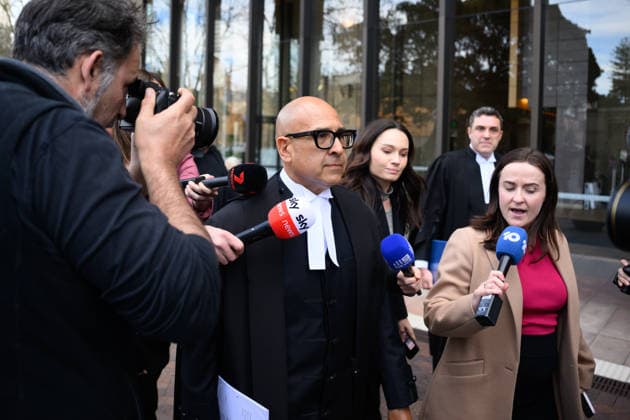 REBEL WILSON COURT, David Sibtain, (centre) the barrister for Rebel Wilson leaves at the Federal Court of Australia, in Sydney, Wednesday, July 22, 2026. ( NO ARCHIVING SYDNEY NEW SOUTH WALES AUSTRALIA  Copyright: xDANxHIMBRECHTSx 20260722175150373564