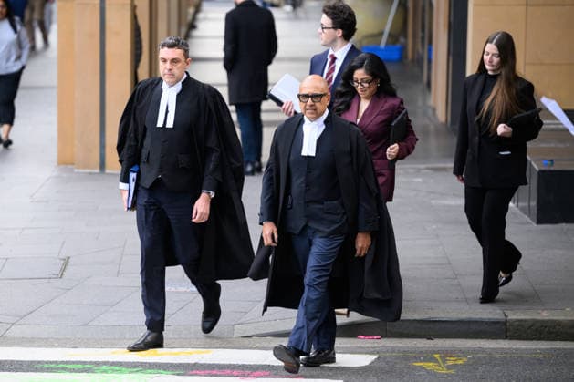 REBEL WILSON COURT, David Sibtain, (centre) the barrister for Rebel Wilson arrives at the Federal Court of Australia, in Sydney, Wednesday, July 22, 2026. ( NO ARCHIVING SYDNEY NEW SOUTH WALES AUSTRALIA  Copyright: xDANxHIMBRECHTSx 20260722171642265721