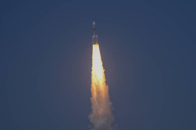 (260722) -- SHANGHAI, July 22, 2026 -- A Gravity-1 carrier rocket carrying nine satellites blasts off from waters off the coast of Shanghai, east China, July 22, 2026. The Taiyuan Satellite Launch Center launched the commercial rocket at 10:54 a.m. (Beijing Time), placing nine satellites into their designated orbits. (Photo by Xinhua) (EyesOnSci) CHINA-SHANGHAI-SATELLITE-LAUNCH (CN) SongxXiongye 