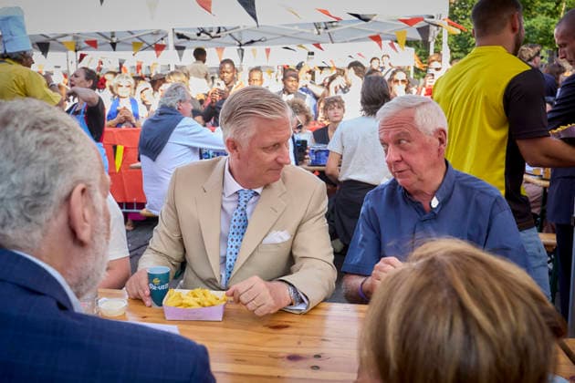 Belgian Royal Family Attends Resto National - Brussels King Philippe, Queen Mathilde, and their children—Princes Gabriel and Emmanuel and Princesses Elisabeth and Eleonore—attend the Resto National at the Place du Jeu de Balle in Brussels, Belgium on July 21, 2026, as the royal family participates in the event for the first time in 15 years, offering affordable meals of mussels and fries to people on modest incomes. Photo by Olivier Polet ABACAPRESS.COM Brussels Belgium  Copyright: xPoletxOlivier ABACAx