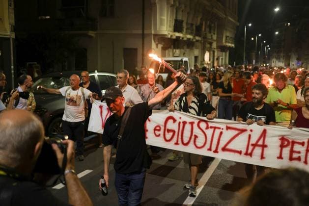 Vigil marks 25th anniversary of Diaz school raid in Genoa GENOA, ITALY JULY 21, 2026: People attend a remembrance vigil marking the 25th anniversary of the police raid on the Diaz school during the 2001 G8 summit in Genoa. The gathering commemorated those injured in the operation and called attention to concerns over police violence and the suppression of dissent during the summit protests. Genova Berlin Italy Copyright: x xZairaxBiaginix xJNAxPressx