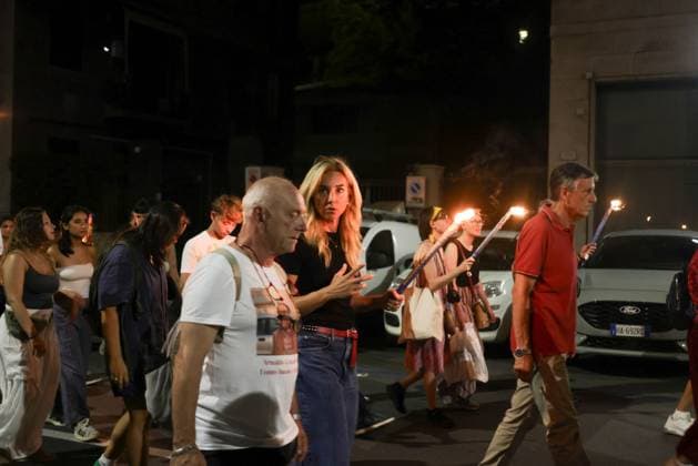 Vigil marks 25th anniversary of Diaz school raid in Genoa GENOA, ITALY JULY 21, 2026: People attend a remembrance vigil marking the 25th anniversary of the police raid on the Diaz school during the 2001 G8 summit in Genoa. The gathering commemorated those injured in the operation and called attention to concerns over police violence and the suppression of dissent during the summit protests. Genova Berlin Italy Copyright: x xZairaxBiaginix xJNAxPressx