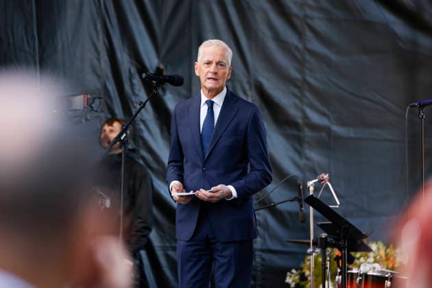 July 22nd commemoration at the memorial in the Government Quarter Oslo 20260722. Prime Minister Jonas Gahr Stoere speaks during 22 July commemoration in the Government Quarter in Oslo. This year marks 15 years since the terrorist attacks in which 77 people lost their lives in 2011. Photo: Frederik Ringnes NTB Oslo Norway VIPaErZNsQU EDITORIAL USE ONLY Ref:_BNCVIPaErZNsQU.jpg *** July 22 commemoration at the memorial in the Government Quarter, Oslo 20260722 Prime Minister Jonas Gahr Stoere speaks during the July 22 commemoration in the Government Quarter in Oslo. This year marks 15 years since the terrorist attacks in which 77 people lost their lives in 2011. Photo: Frederik Ringnes, NTB, Oslo, Norway VIPaErZNsQU EDITORIAL USE ONLY Ref BN  Copyright: xFrederikxRingnesx xNTBx