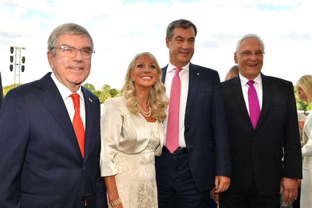 Thomas Bach, Karin Baumueller-Soeder, Markus Soeder und Joachim Herrmann beim Sommerempfang vom Bayerischen Landtag am 21.07.2026 auf Schloss Schleissheim bei Muenchen Thomas Bach (Former IOC President), Karin Baumueller-Soeder, Markus Soeder and Joachim Herrmann attend the summer reception of the Bavarian State Parliament (Sommerempfang des Bayerischen Landtags) at Schleissheim Palace (Schloß Schleißheim) on July 21, 2026 in Oberschleißheim near Munich, Germany Sommerempfang 2026 vom Bayerischen Landtag auf Schloss Schleissheim bei Muenchen *** Thomas Bach, Karin Baumueller Soeder, Markus Soeder, and Joachim Herrmann at the Bavarian State Parliament’s summer reception on July 21, 2026, at Schleissheim Palace near Munich. Thomas Bach, 