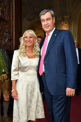 Karin Baumueller-Soeder und Markus Soeder beim Sommerempfang vom Bayerischen Landtag am 21.07.2026 auf Schloss Schleissheim bei Muenchen Karin Baumueller-Soeder and Markus Soeder attend the summer reception of the Bavarian State Parliament (Sommerempfang des Bayerischen Landtags) at Schleissheim Palace (Schloß Schleißheim) on July 21, 2026 in Oberschleißheim near Munich, Germany Sommerempfang 2026 vom Bayerischen Landtag auf Schloss Schleissheim bei Muenchen *** Karin Baumueller Soeder and Markus Soeder at the Bavarian State Parliament’s summer reception on July 21, 2026, at Schleissheim Palace near Munich. Karin Baumueller Soeder and Markus Soeder attend the summer reception of the Bavarian State Parliament at Schleissheim Palace Schl 
