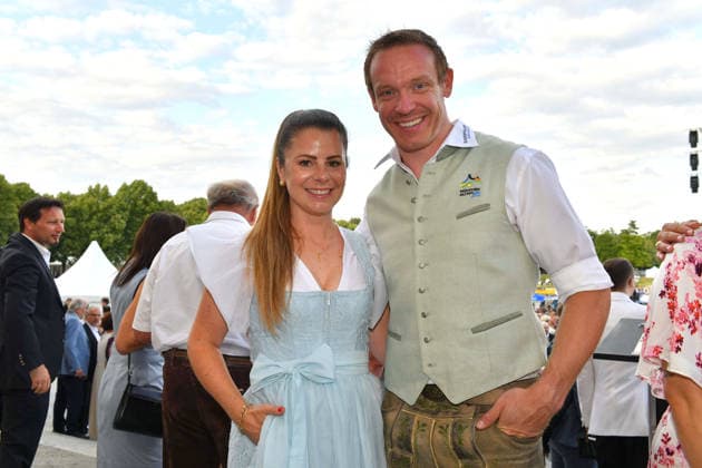 Lisa Loch und Felix Loch beim Sommerempfang vom Bayerischen Landtag am 21.07.2026 auf Schloss Schleissheim bei Muenchen Lisa Loch and Felix Loch attend the summer reception of the Bavarian State Parliament (Sommerempfang des Bayerischen Landtags) at Schleissheim Palace (Schloß Schleißheim) on July 21, 2026 in Oberschleißheim near Munich, Germany Sommerempfang 2026 vom Bayerischen Landtag auf Schloss Schleissheim bei Muenchen *** Lisa Loch and Felix Loch at the Bavarian State Parliament’s summer reception on July 21, 2026, at Schleissheim Palace near Munich. Lisa Loch and Felix Loch attend the summer reception of the Bavarian State Parliament at Schleissheim Palace on July 21, 2026 in Oberschleißheim near Munich, Germany. 2026 Summer Re 