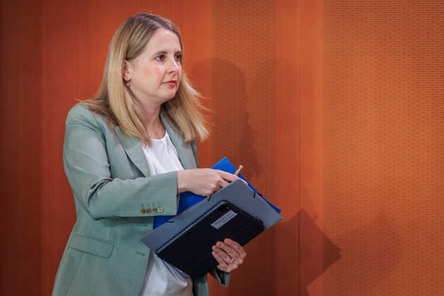Verena Hubertz (SPD), Bundesministerin fuer Wohnen, Stadtentwicklung und Bauwesen, aufgenommen im Rahmen der 53. Kabinettsitzung in Berlin, 22.07.2026. Berlin Deutschland *** Verena Hubertz (SPD), Federal Minister of Housing, Urban Development, and Construction, photographed during the 53rd cabinet meeting in Berlin, July 22, 2026, Berlin, Germany Copyright: xAmreixSchulzx