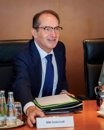 Alexander Dobrindt (CSU), Bundesminister des Innern, aufgenommen im Rahmen der 53. Kabinettsitzung in Berlin, 22.07.2026. Berlin Deutschland *** Alexander Dobrindt (CSU), Federal Minister of the Interior, photographed during the 53rd cabinet meeting in Berlin, July 22, 2026, Berlin, Germany Copyright: xAmreixSchulzx