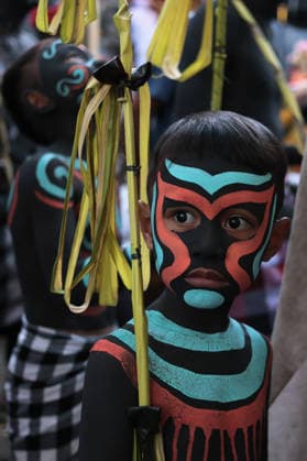 Ngerebeg ritual, a colorful tradition in Bali BALI, INDONESIA - JULY 22: Locals with painted bodies participate in the Ngerebeg ritual, a colorful traditional procession believed to expel evil spirits and bad luck from the village, on July 22, 2026 in Bali, Indonesia. Participants paint their bodies to resemble astral beings as they pray and march through the village. Johannes P. Christo Anadolu Bali Indonesia. Editorial use only. Please get in touch for any other usage.  Copyright: x2026xAnadoluxJohannesxP.xChristox