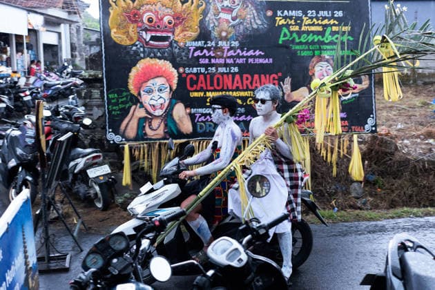 Ngerebeg ritual, a colorful tradition in Bali BALI, INDONESIA - JULY 22: Locals with painted bodies participate in the Ngerebeg ritual, a colorful traditional procession believed to expel evil spirits and bad luck from the village, on July 22, 2026 in Bali, Indonesia. Participants paint their bodies to resemble astral beings as they pray and march through the village. Johannes P. Christo Anadolu Bali Indonesia. Editorial use only. Please get in touch for any other usage.  Copyright: x2026xAnadoluxJohannesxP.xChristox
