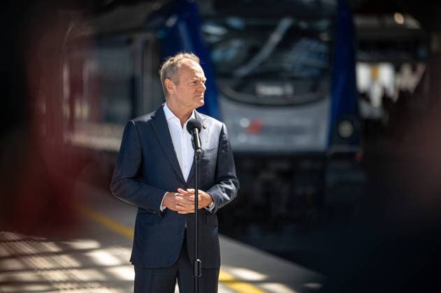 Warszawa 22.07.2026 Poland s Prime Minister Donald Tusk press conference on railway station Warsaw West. July 22, 2026 in Warsaw. --- Konferencja Prasowa Prezesa Rady Ministrow Donalda Tuska na dworcu kolejowym Warszawa Zachodnia w zwiazku z ogloszeniem programu NaszaKolej, 22 lipca 2026. Persons shown : Premier Donald Tusk Fot. Kai Taller Arena Akcji NEWSPIX.PL --- newspix.pl 