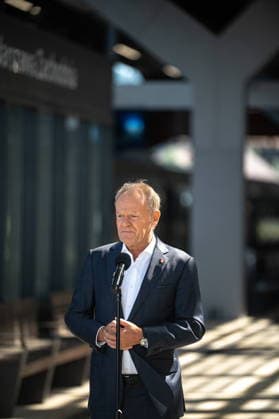 Warszawa 22.07.2026 Poland s Prime Minister Donald Tusk press conference on railway station Warsaw West. July 22, 2026 in Warsaw. --- Konferencja Prasowa Prezesa Rady Ministrow Donalda Tuska na dworcu kolejowym Warszawa Zachodnia w zwiazku z ogloszeniem programu NaszaKolej, 22 lipca 2026. Persons shown : Premier Donald Tusk Fot. Kai Taller Arena Akcji NEWSPIX.PL --- newspix.pl 