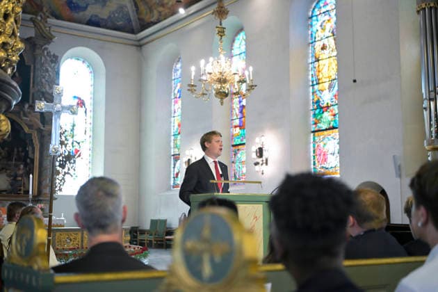 22. juli markering i Oslo domkirke Oslo 20260722. Utviklingsminister Asmund Grover Aukrust (Ap) taler under 22. juli markeringen i Oslo Domkirke. I ar er det 15 ar siden terrorangrepet hvor 77 mennesker mistet livet i 2011. Foto: Annika Byrde NTB POOL Oslo Norge jxhnIN2GwvY EDITORIAL USE ONLY Ref:_BNC_POLjxhnIN2GwvY.jpg *** July 22 commemoration at Oslo Cathedral, Oslo, July 22, 2026. Minister of Development Asmund Grover Aukrust (Ap) speaks during the July 22 commemoration at Oslo Cathedral. This year marks the 15th anniversary of the terrorist attack in which 77 people lost their lives in 2011. Photo: Annika Byrde, NTB POOL, Oslo, Norway jxhnIN2GwvY EDITORIAL USE ONLY Ref BNC POLjxhnIN2GwvY jpg  Copyright: xAnnikaxByrdex xNTBx