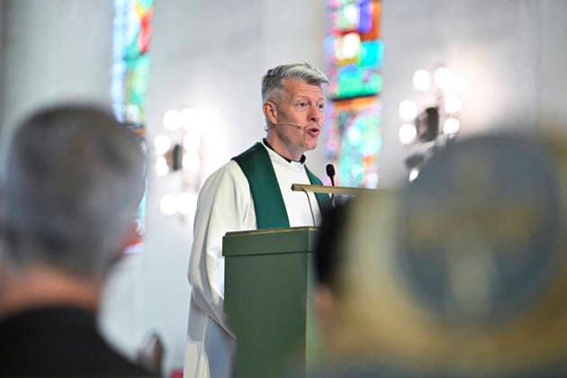 22. juli markering i Oslo domkirke Oslo 20260722. Domprost Pal Kristian Balstad taler under 22. juli markeringen i Oslo Domkirke. I ar er det 15 ar siden terrorangrepet hvor 77 mennesker mistet livet i 2011. Foto: Annika Byrde NTB POOL Oslo Norge I264C_ICt4I EDITORIAL USE ONLY Ref:_BNC_POLI264C_ICt4I.jpg *** July 22 commemoration at Oslo Cathedral, Oslo, July 22, 2026. Dean Pal Kristian Balstad speaks during the July 22 commemoration at Oslo Cathedral. This year marks the 15th anniversary of the terrorist attack in which 77 people lost their lives in 2011. Photo: Annika Byrde, NTB POOL Oslo Norway I264C ICt4I EDITORIAL USE ONLY Ref BNC POLI264C ICt4I jpg  Copyright: xAnnikaxByrdex xNTBx
