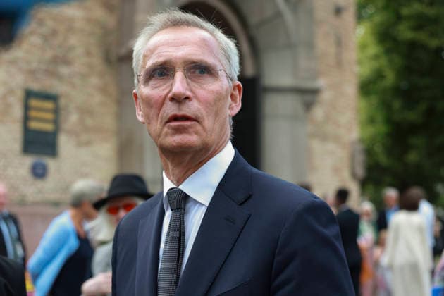 22. juli markering i Oslo domkirke Oslo 20260722. Finansminister Jens Stoltenberg (Ap) etter 22. juli markeringen i Oslo domkirke. I ar er det 15 ar siden terrorangrepet hvor 77 mennesker mistet livet i 2011. Foto: Amanda Pedersen Giske NTB Oslo Norge PQR-LbtjEZs EDITORIAL USE ONLY Ref:_POLPQR-LbtjEZs.jpg *** July 22 commemoration at Oslo Cathedral, Oslo, July 22, 2026. Finance Minister Jens Stoltenberg (Ap) after the July 22 commemoration at Oslo Cathedral. This year marks the 15th anniversary of the terrorist attack in which 77 people lost their lives in 2011. Photo: Amanda Pedersen Giske, NTB Oslo, Norway PQR LbtjEZs EDITORIAL USE ONLY Ref POLPQR LbtjEZs jpg  Copyright: xAmandaxPedersenxGiskexx xNTBx