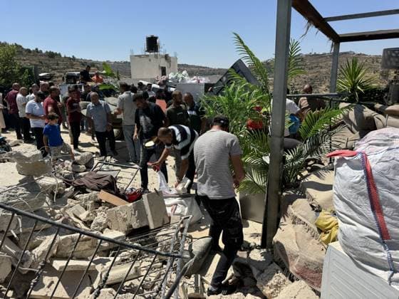 Israeli forces demolish four Palestinian homes in West Bank BETHLEHEM, WEST BANK, PALESTINE - JULY 22: Palestinian families attempt to salvage their belongings from the rubble of their homes after Israeli military forces demolish four Palestinian homes in Nahhalin village on the grounds that they are built without permits in Bethlehem, West Bank, Palestine on July 22, 2026. Hisham K. K. Abu Shaqra Anadolu Bethlehem West Bank. Editorial use only. Please get in touch for any other usage.  Copyright: x2026xAnadoluxHishamxK.xK.xAbuxShaqrax