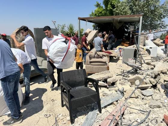 Israeli forces demolish four Palestinian homes in West Bank BETHLEHEM, WEST BANK, PALESTINE - JULY 22: Palestinian families attempt to salvage their belongings from the rubble of their homes after Israeli military forces demolish four Palestinian homes in Nahhalin village on the grounds that they are built without permits in Bethlehem, West Bank, Palestine on July 22, 2026. Hisham K. K. Abu Shaqra Anadolu Bethlehem West Bank. Editorial use only. Please get in touch for any other usage.  Copyright: x2026xAnadoluxHishamxK.xK.xAbuxShaqrax