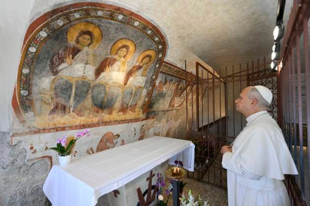 ITALY - POPE LEO XIV DURING HIS VISIT TO THE SANCTUARY OF THE HOLY TRINITY IN VALLEPIETRA - 2026 7 22 Italy, Vellepietra , Vatican, 2026 7 22 Pope Leo XIV during his visit to the Sanctuary of the Holy Trinity in Vallepietra. EDITORIAL USE ONLY - NO BOOKS Copyright: xVATICANxMEDIAx
