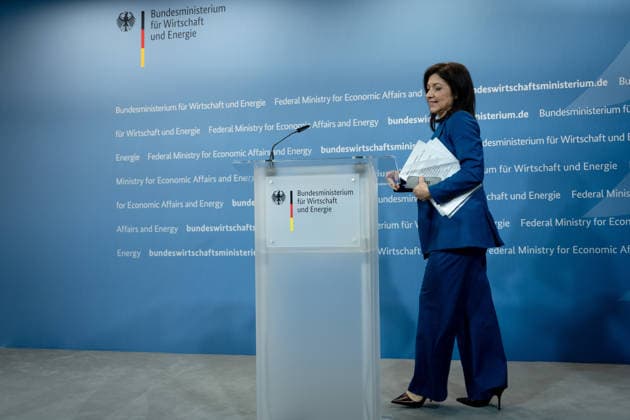 Katherina Reiche, Bundesministerin für Wirtschaft und Energie Katherina Reiche, Bundesministerin für Wirtschaft und Energie, BMWE, Berlin, Pressestatement zur neuen Startup- und Scaleup-Strategie Berlin Berlin GER *** Katherina Reiche, Federal Minister for Economic Affairs and Energy Katherina Reiche, Federal Minister for Economic Affairs and Energy, BMWE, Berlin, Press Statement on the New Startup and Scaleup Strategy Berlin Berlin GER