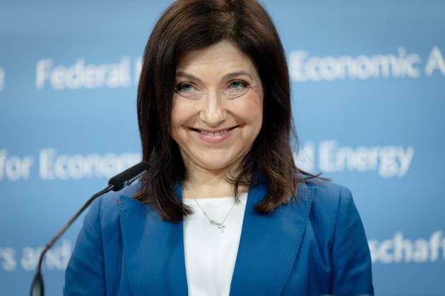Katherina Reiche, Bundesministerin für Wirtschaft und Energie Katherina Reiche, Bundesministerin für Wirtschaft und Energie, BMWE, Berlin, Pressestatement zur neuen Startup- und Scaleup-Strategie Berlin Berlin GER *** Katherina Reiche, Federal Minister for Economic Affairs and Energy Katherina Reiche, Federal Minister for Economic Affairs and Energy, BMWE, Berlin, Press Statement on the New Startup and Scaleup Strategy Berlin Berlin GER