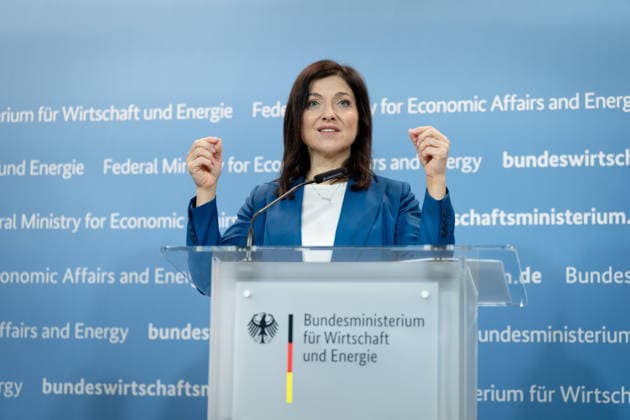 Katherina Reiche, Bundesministerin für Wirtschaft und Energie Katherina Reiche, Bundesministerin für Wirtschaft und Energie, BMWE, Berlin, Pressestatement zur neuen Startup- und Scaleup-Strategie Berlin Berlin GER *** Katherina Reiche, Federal Minister for Economic Affairs and Energy Katherina Reiche, Federal Minister for Economic Affairs and Energy, BMWE, Berlin, Press Statement on the New Startup and Scaleup Strategy Berlin Berlin GER