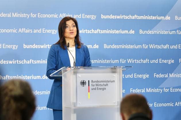Berlin, Deutschland, 22.07.2026: Wirtschaftsministerium: Pressestatement zur Start-up- und Scale-up-Strategie: Bundesministerin für Wirtschaft und Energie Katherina Reiche (CDU) *** Berlin, Germany, July 22, 2026 Ministry of Economic Affairs Press Statement on the Startup and Scale-up Strategy Federal Minister for Economic Affairs and Energy Katherina Reiche, CDU Copyright: xdtsxNachrichtenagenturx dts_128303