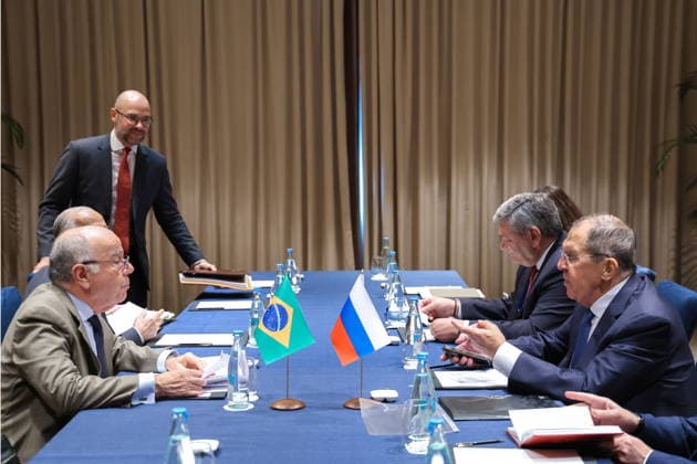 PHILIPPINES, MANILA - JULY 22, 2026: Brazil s Minister of Foreign Affairs Mauro Vieira (L) and Russia s Minister of Foreign Affairs Sergei Lavrov (R) during a meeting on the sidelines of ASEAN-led events. Russian Foreign Ministry TASS  95327377
