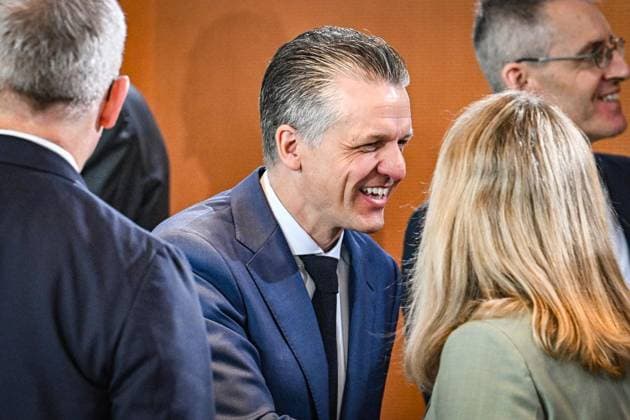 Sitzung des Bundeskabinetts ** NUR FÜR REDAKTIONELLE ZWECKE ** EDITORIAL USE ONLY **<p>Thorsten Frei (CDU), Chef des Bundeskanzleramts und Bundesminister für besondere Aufgaben, nimmt an der Sitzung des Bundeskabinetts teil, fotografiert am 22.07.2026 in Berlin. Berlin Berlin Berlin Copyright: MaurizioxGambarini *** Federal Cabinet Meeting ** FOR EDITORIAL USE ONLY ** EDITORIAL USE ONLY ** p Thorsten Frei (CDU), Head of the Federal Chancellery and Federal Minister for Special Tasks, attends the Federal Cabinet meeting, photographed on July 22, 2026, in Berlin, Berlin, Berlin, Berlin. Copyright MaurizioxGambarini Copyright: MaurizioxGambarini doc86tsfzehmt37bvohhgh ,EDITORIAL USE ONLY