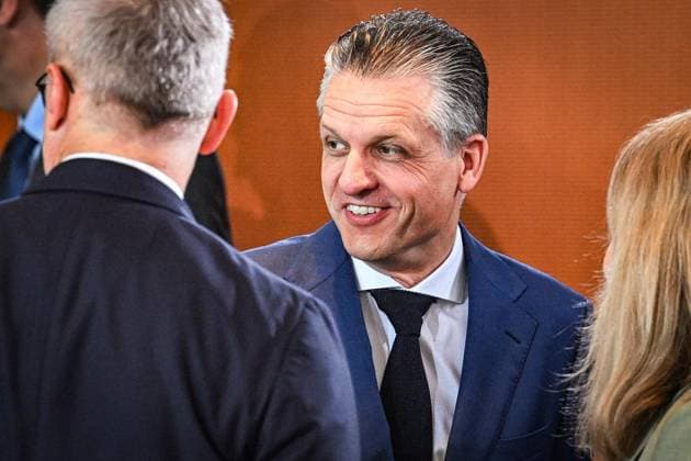 Sitzung des Bundeskabinetts ** NUR FÜR REDAKTIONELLE ZWECKE ** EDITORIAL USE ONLY **<p>Thorsten Frei (CDU), Chef des Bundeskanzleramts und Bundesminister für besondere Aufgaben, nimmt an der Sitzung des Bundeskabinetts teil, fotografiert am 22.07.2026 in Berlin. Berlin Berlin Berlin Copyright: MaurizioxGambarini *** Federal Cabinet Meeting ** FOR EDITORIAL USE ONLY ** EDITORIAL USE ONLY ** p Thorsten Frei (CDU), Head of the Federal Chancellery and Federal Minister for Special Tasks, attends the Federal Cabinet meeting, photographed on July 22, 2026, in Berlin, Berlin, Berlin, Berlin. Copyright MaurizioxGambarini Copyright: MaurizioxGambarini doc86tsfzp8l1d8r5c0gx2 ,EDITORIAL USE ONLY