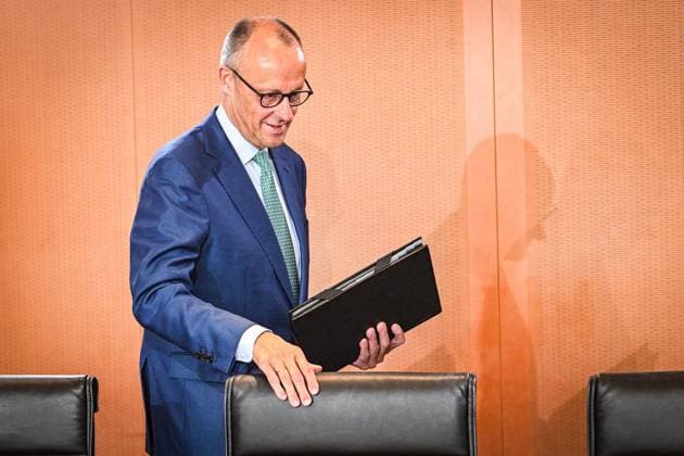 Sitzung des Bundeskabinetts ** NUR FÜR REDAKTIONELLE ZWECKE ** EDITORIAL USE ONLY **<p>Bundeskanzler Friedrich Merz (CDU), nimmt an der Sitzung des Bundeskabinetts teil, fotografiert am 22.07.2026 in Berlin. Berlin Berlin Berlin Copyright: MaurizioxGambarini *** Federal Cabinet Meeting ** FOR EDITORIAL USE ONLY ** EDITORIAL USE ONLY ** p Federal Chancellor Friedrich Merz (CDU) attends the Federal Cabinet meeting, photographed on July 22, 2026, in Berlin, Berlin, Berlin, Berlin. Copyright MaurizioxGambarini Copyright: MaurizioxGambarini doc86tsgw146771dydii1ph6 ,EDITORIAL USE ONLY