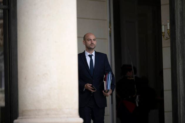 Weekly Cabinet Meeting - Paris France s Foreign Affairs Minister Jean-Noel Barrot leaves after the weekly cabinet meeting at the Elysee Palace in Paris on July 22, 2026.Photo by Eliot Blondet ABACAPRESS.COM Paris France France  Copyright: xBlondetxEliot ABACAx