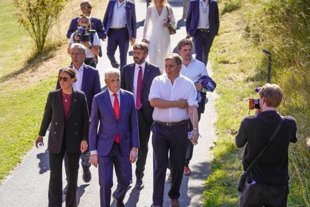 22. juli markering pa Utoya Utoya 20260722. Leder for Aps stortingsgruppe Tonje Brenna (t.v), statsminister Jonas Gahr Store (Ap) og leder i AUF Gaute Borstad Skjervo under 22. juli markering pa Utoya. I ar er det 15 ar siden terrorangrepet hvor 77 mennesker mistet livet i 2011. Foto: Thomas Fure NTB Utoya Norge CBrJ1EHlS_E EDITORIAL USE ONLY Ref:_BNC_POLCBrJ1EHlS_E.jpg *** July 22 Commemoration on Utøya Utøya 20260722 Leader of the Ap parliamentary group Tonje Brenna (left), Prime Minister Jonas Gahr Store (Ap) and AUF leader Gaute Borstad Skjervo during the July 22 commemoration on Utøya. This year marks 15 years since the terrorist attack in which 77 people lost their lives in 2011. Photo: Thomas Fure, NTB, Utøya, Norway, C  Copyright: xThomasxFurex xNTBx