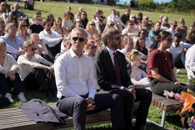 22. juli markering pa Utoya Utoya 20260722. Finansminister Jens Stoltenberg og Jan Christian Vestre under 22. juli markering pa Utoya. I ar er det 15 ar siden terrorangrepet hvor 77 mennesker mistet livet i 2011. Foto: Thomas Fure NTB Utoya Norge Lhhc6GMP1ks EDITORIAL USE ONLY Ref:_BNC_POLLhhc6GMP1ks.jpg *** July 22 commemoration on Utoya Utoya 20260722 Finance Minister Jens Stoltenberg and Jan Christian Vestre during the July 22 commemoration on Utoya This year marks the 15th anniversary of the terrorist attack in which 77 people lost their lives in 2011 Photo: Thomas Fure NTB Utoya Norway Lhhc6GMP1ks EDITORIAL USE ONLY Ref BNC POLLhhc6GMP1ks jpg  Copyright: xThomasxFurex xNTBx