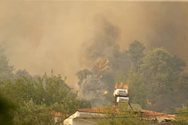 Forest Fire Breaks Out in Fethiye MUGLA, TURKIYE - JULY 22: Firefighting crews work to contain a forest fire in the Fethiye district of Mugla, Turkiye, on July 22, 2026. Ali Riza Akkir Anadolu Mugla Turkey. Editorial use only. Please get in touch for any other usage.  Copyright: x2026xAnadoluxAlixRizaxAkkirx