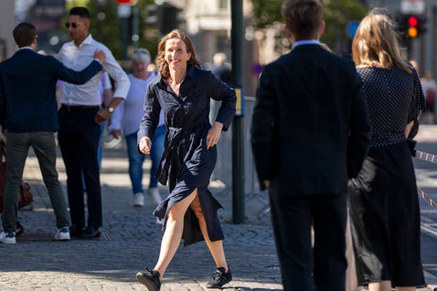 22. juli markering ved minnesmerket i Regjeringskvartalet Oslo 20260722. Justis- og beredskapsminister Marianne Tung ankommer Oslo domkirke for minnegudstjeneste i forbindelse med 22. juli markeringen. I ar er det 15 ar siden terrorangrepet hvor 77 mennesker mistet livet i 2011. Foto: Frederik Ringnes NTB Oslo Norge qrY_0l_k-nw EDITORIAL USE ONLY Ref:_BNCqrY_0l_k-nw.jpg *** July 22 commemoration at the memorial in the Government Quarter, Oslo 20260722 Minister of Justice and Public Security Marianne Tung arrives at Oslo Cathedral for a memorial service in connection with the July 22 commemoration. This year marks 15 years since the terrorist attack in which 77 people lost their lives in 2011. Photo: Frederik Ringnes, NTB, Oslo, Norway  Copyright: xFrederikxRingnesx xNTBx