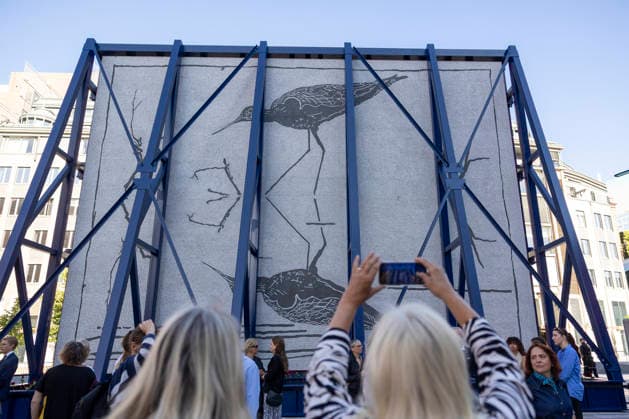 22. juli markering ved minnesmerket i Regjeringskvartalet Oslo 20260722. 22. juli markering ved minnesmerket ved hoyblokka i Regjeringskvartalet. I ar er det 15 ar siden terrorangrepet hvor 77 mennesker mistet livet i 2011. Foto: Frederik Ringnes NTB Oslo Norge zIf1PMmNFEg EDITORIAL USE ONLY Ref:_BNCzIf1PMmNFEg.jpg *** July 22 commemoration at the memorial in the Government Quarter, Oslo 20260722 July 22 commemoration at the memorial at the Hoyblokka building in the Government Quarter This year marks 15 years since the terrorist attack in which 77 people lost their lives in 2011 Photo by Frederik Ringnes, NTB, Oslo, Norway zIf1PMmNFEg EDITORIAL USE ONLY Ref BNCzIf1PMmNFEg jpg  Copyright: xFrederikxRingnesx xNTBx