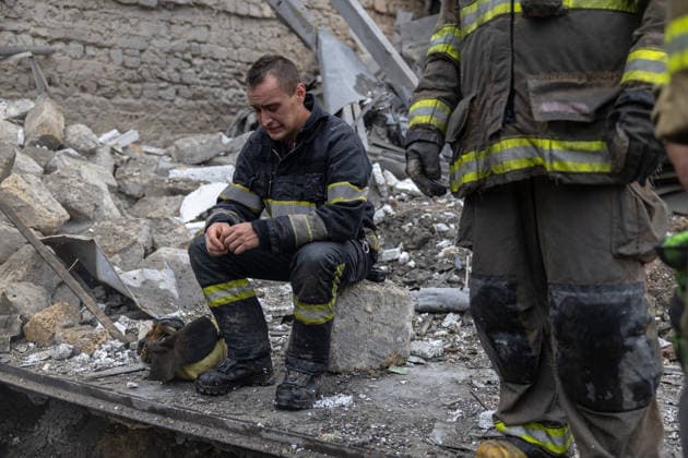 One killed after Russian drone strikes residential building in Odesa ODESA, UKRAINE - JULY 22: A Russian drone struck a two-story residential building during a daytime attack on Odesa, Ukraine, on July 22, 2026. According to local authorities, one man was killed in the strike. Emergency services responded to the scene as rescue and assessment operations continued. Stringer Anadolu Odesa Ukraine. Editorial use only. Please get in touch for any other usage.  Copyright: x2026xAnadoluxStringerx