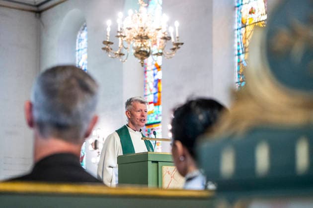 22. juli markeringen i Oslo domkirke Oslo 20260722. Domprost Pal Kristian Balstad under 22. juli markeringen i Oslo domkirke onsdag. I ar er det 15 ar siden terrorangrepet hvor 77 mennesker ble drept i 2011. Foto: Annika Byrde NTB Oslo Norge 15K3DwGbsNk EDITORIAL USE ONLY Ref:_BNC15K3DwGbsNk.jpg *** July 22 commemoration at Oslo Cathedral, Oslo, July 22, 2026. Dean Pal Kristian Balstad during the July 22 commemoration at Oslo Cathedral on Wednesday. This year marks the 15th anniversary of the terrorist attack in which 77 people were killed in 2011. Photo: Annika Byrde, NTB, Oslo Norway 15K3DwGbsNk EDITORIAL USE ONLY Ref BNC15K3DwGbsNk jpg  Copyright: xAnnikaxByrdex xNTBx