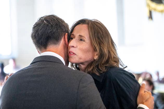 22. juli markeringen i Oslo domkirke Oslo 20260722. Justis- og beredskapsminister Astri Aas-Hansen hilser pa leder i Apen Folkekirke Gard Sandaker Nielsen under 22. juli markeringen i Oslo domkirke onsdag. I ar er det 15 ar siden terrorangrepet hvor 77 mennesker ble drept i 2011. Foto: Annika Byrde NTB Oslo Norge 3ogbXtdHSxg EDITORIAL USE ONLY Ref:_BNC3ogbXtdHSxg.jpg *** July 22 commemoration at Oslo Cathedral, Oslo, July 22, 2026 Minister of Justice and Public Safety Astri Aas Hansen greets Gard Sandaker Nielsen, leader of the Open People’s Church, during the July 22 commemoration at Oslo Cathedral on Wednesday. This year marks the 15th anniversary of the terrorist attack in which 77 people were killed in 2011. Photo: Annika Byrde,  Copyright: xAnnikaxByrdex xNTBx