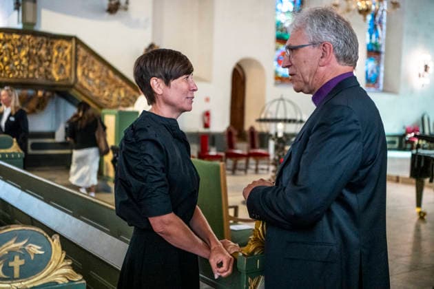 22. juli markeringen i Oslo domkirke Oslo 20260722. Leder i Hoyre Ine Eriksen Soreide (t.v) og preses Olav Fykse Tveit under 22. juli markeringen i Oslo domkirke onsdag. I ar er det 15 ar siden terrorangrepet hvor 77 mennesker ble drept i 2011. Foto: Annika Byrde NTB Oslo Norge pkn6hjRxmZ0 EDITORIAL USE ONLY Ref:_BNCpkn6hjRxmZ0.jpg *** July 22 commemoration at Oslo Cathedral, Oslo, July 22, 2026. Høyre leader Ine Eriksen Soreide (left) and Preses Olav Fykse Tveit during the July 22 commemoration at Oslo Cathedral on Wednesday. This year marks 15 years since the terrorist attack in which 77 people were killed in 2011. Photo: Annika Byrde, NTB, Oslo, Norway pkn6hjRxmZ0 EDITORIAL USE ONLY Ref BNCpkn6hjRxmZ0 jpg  Copyright: xAnnikaxByrdex xNTBx