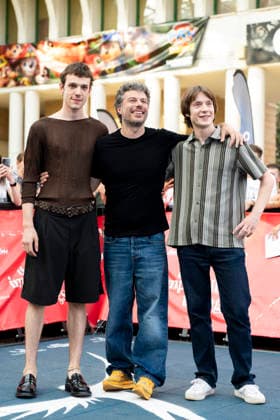 July 22, 2026, Giffoni Valle Piana, Salerno, Italy: Nord Sud Ovest Est - La leggendaria storia degli 883 cast Matteo Oscar Giuggioli, Sidney Sibilia and Elia Nuzzolo attends the photocall at 56th Giffoni Film Festival 2026 in Giffoni Valle Piana, Salerno, Italy on July 22, 2026. Giffoni Valle Piana Italy - ZUMAl175 20260722_zip_l175_153 Copyright: xFrancescoxLucianox