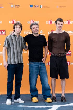 July 22, 2026, Giffoni Valle Piana, Salerno, Italy: Nord Sud Ovest Est - La leggendaria storia degli 883 cast Elia Nuzzolo, Sidney Sibilia and Matteo Oscar Giuggioli attends the photocall at 56th Giffoni Film Festival 2026 in Giffoni Valle Piana, Salerno, Italy on July 22, 2026. Giffoni Valle Piana Italy - ZUMAl175 20260722_zip_l175_152 Copyright: xFrancescoxLucianox