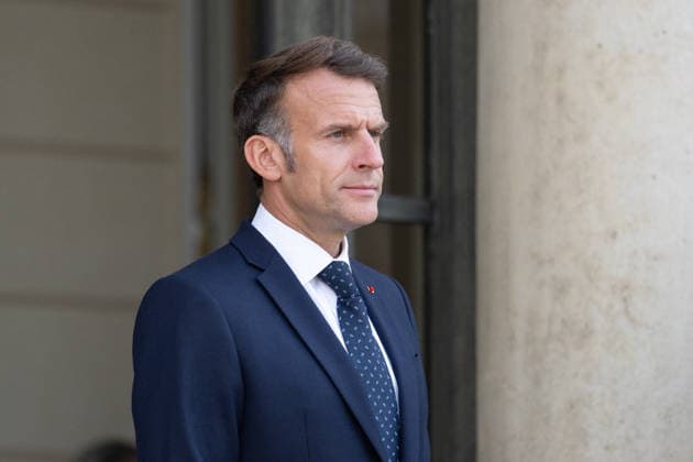Emmanuel Macron meets with Ursula von der Leyen - Paris French President Emmanuel Macron welcomes European Commission President ahead of their meeting at The Elysee Presidential Palace in Paris on July 22, 2026. Photo by Raphael Lafargue ABACAPRESS.COM Paris France  Copyright: xLafarguexRaphael ABACAx